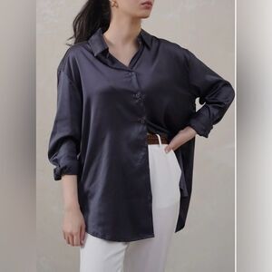 Lama Woman Oversized Fit Long Sleeve Button Down Shirt In Black Size S